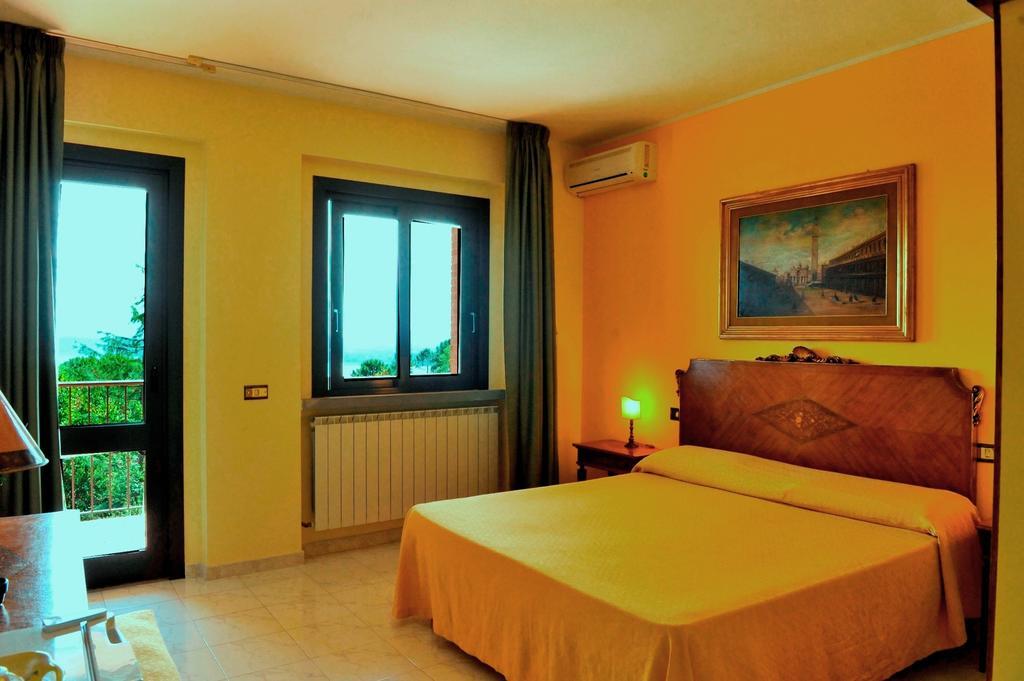 تورو سول تراسيمينو B&B Villa Sensi المظهر الخارجي الصورة